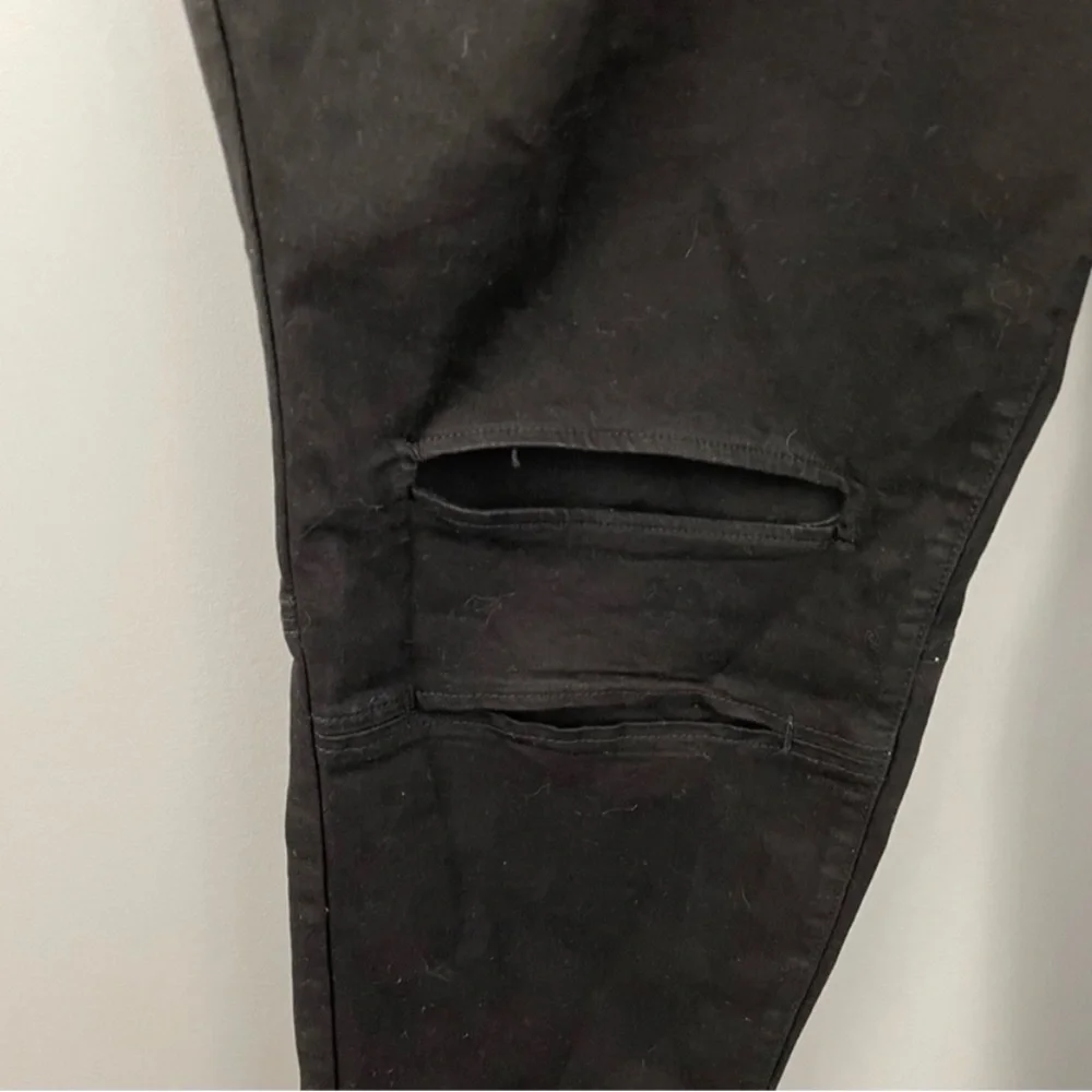 Fashion Nova Cutout Skinny Jeans - Picture 3 of 7
